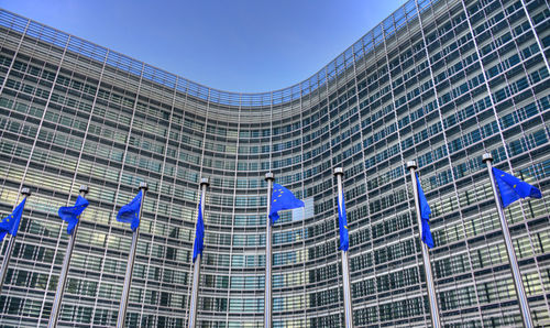 Последние новости компании о Европейская комиссия одобрила план по производству возобновляемых источников энергии в Польше стоимостью 1,2 млрд евро